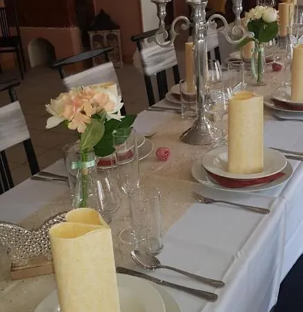 Corner U Divadla*** - Ξενοδοχείο