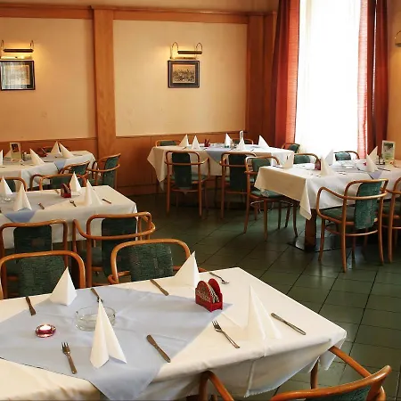 Hotel Corner U Divadla*** -