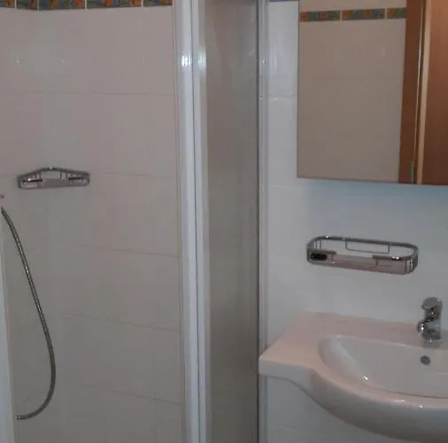 Corner U Divadla*** - Otel 3*