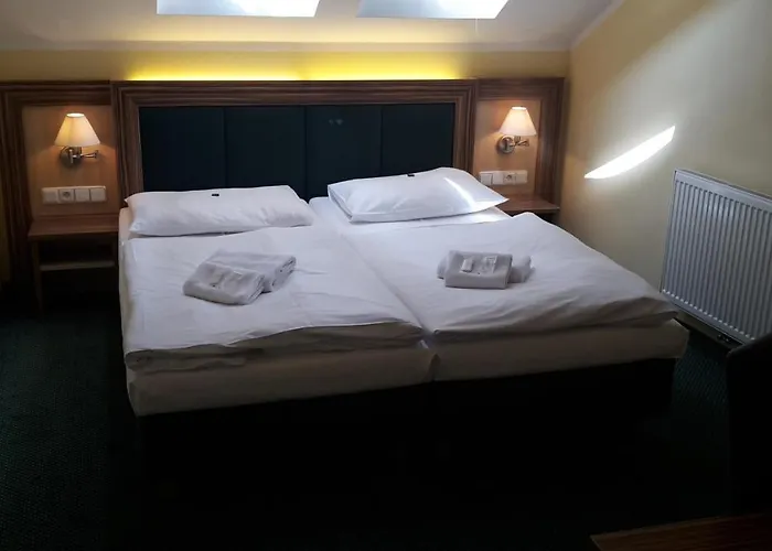 Hotell Corner U Divadla*** - Znojmo