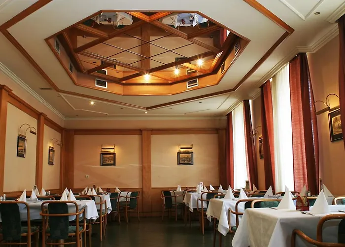 Hotell Corner U Divadla*** - Znojmo