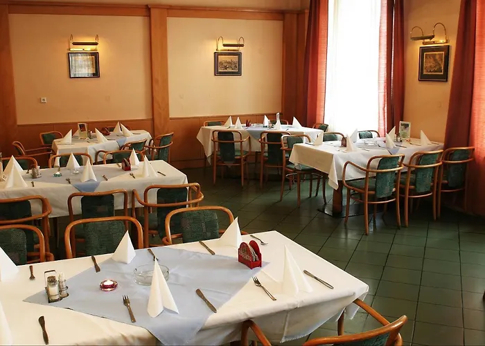 Hotell Corner U Divadla*** -